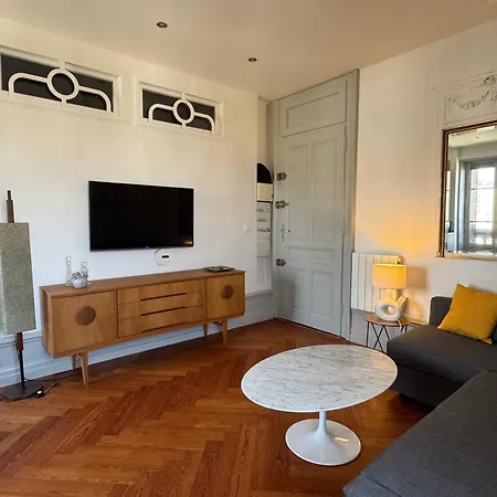 T2 Lumineux Avec Wifi, Dans Palace Historique Pour 1/2 Personnes - Fr-1-555-46