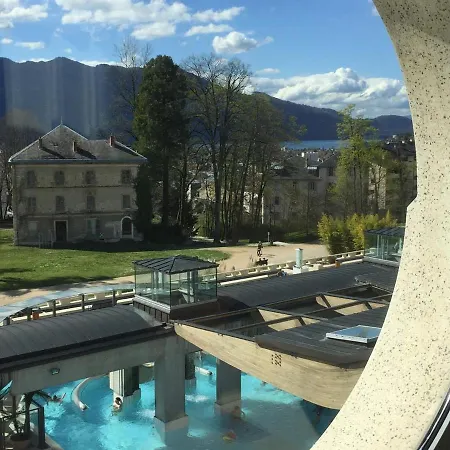 Superbe T2 Lumineux Et Confortable Avec Prestations De Qualite A ! - Fr-1-555-46 Aix-les-Bains